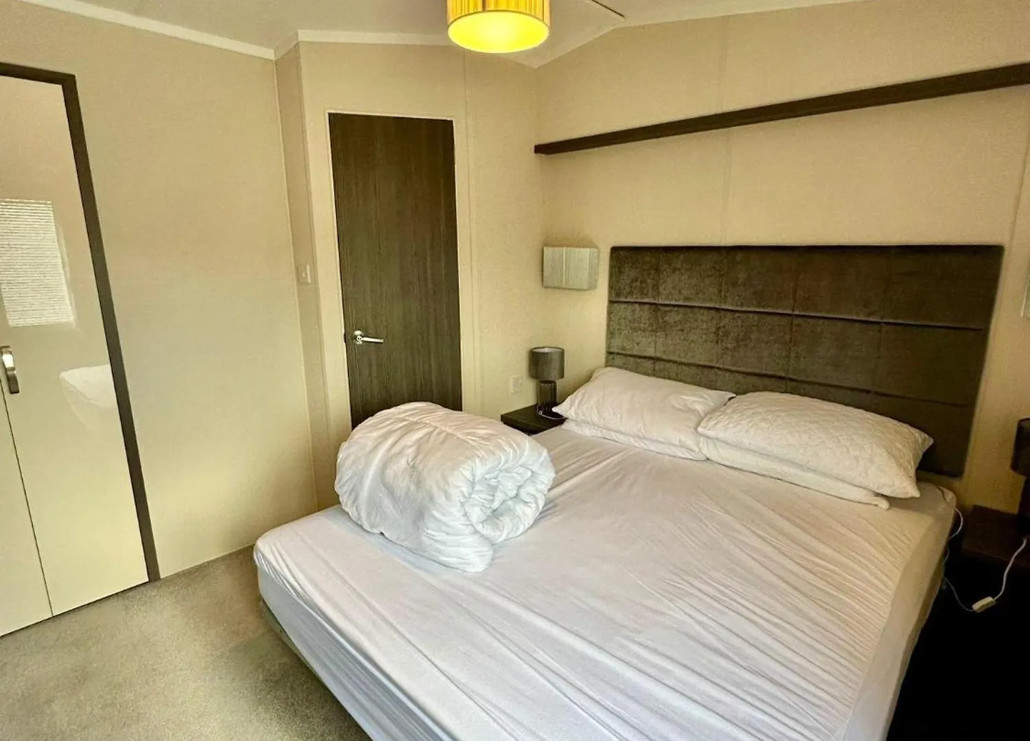 Luxury Caravan On Family Park Near Bournemouth Saint Leonards